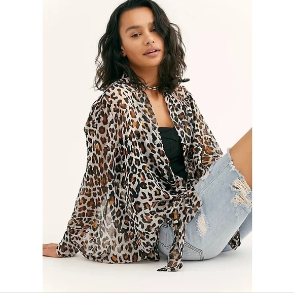 FREE PEOPLE Woman's animal Print Kimono One Size Semi - Picture 1 of 5